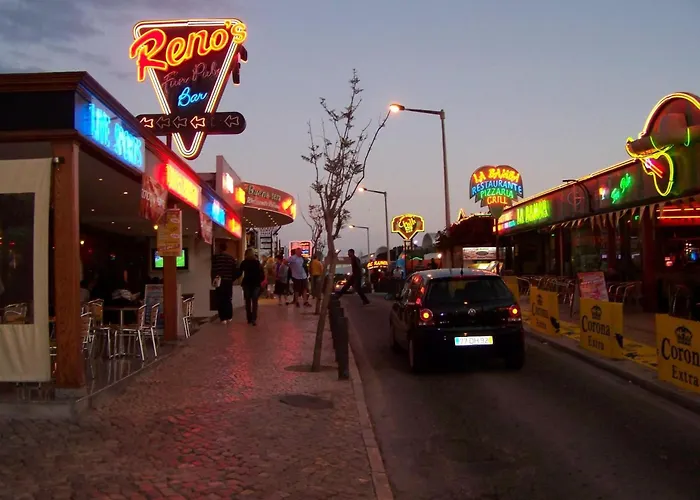 Mit Terrasse By Interhome * Албуфейра